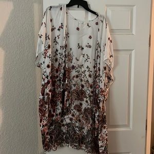 White floral kimono lightweight
